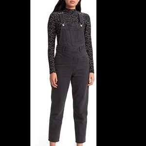 Levi’s Overalls NWT Size 29